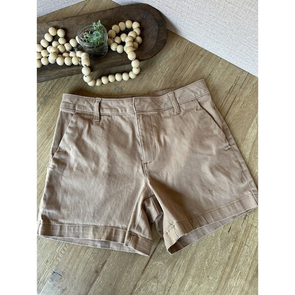Banana Republic Pants - Banana Republic Women's Size 6 Casual Shorts Khaki Tan Classic 4 1/2” Inseam